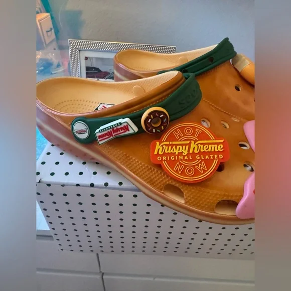 CROCS and Krispy Kreme Collab - Picture 3 of 9